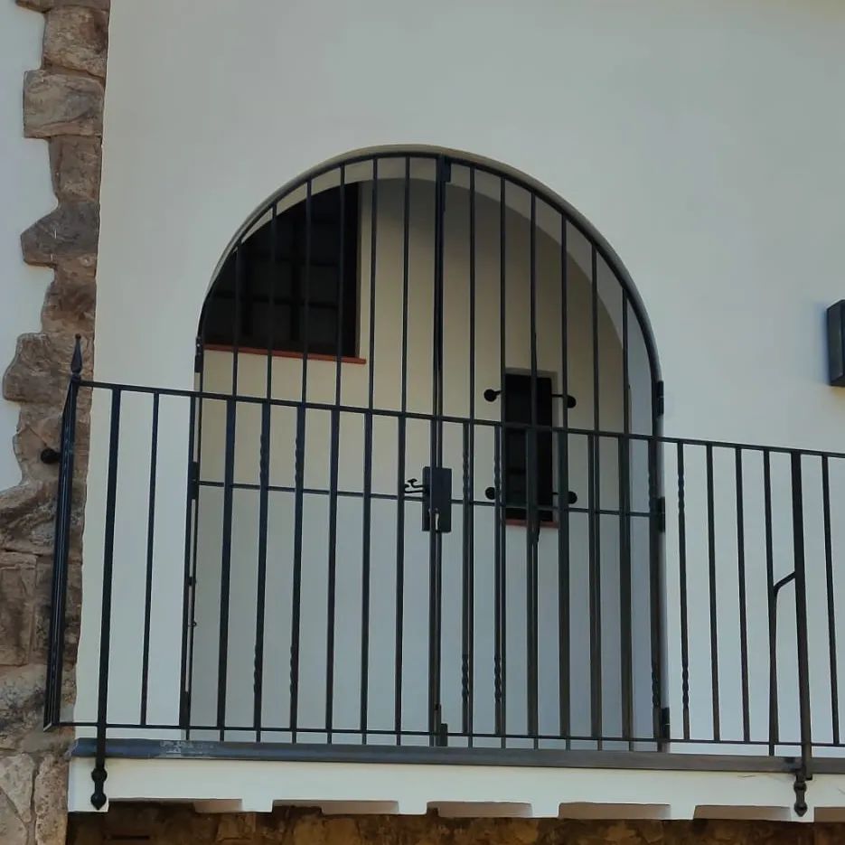 Especialistas en carpintería metálica rejas